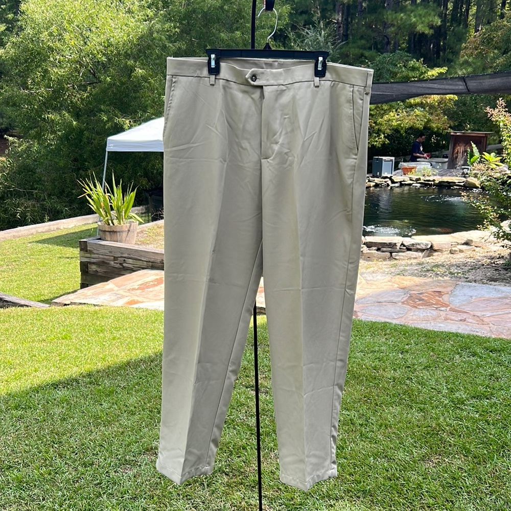 Men’s Izod Golf Classic Dress pants 40x 32